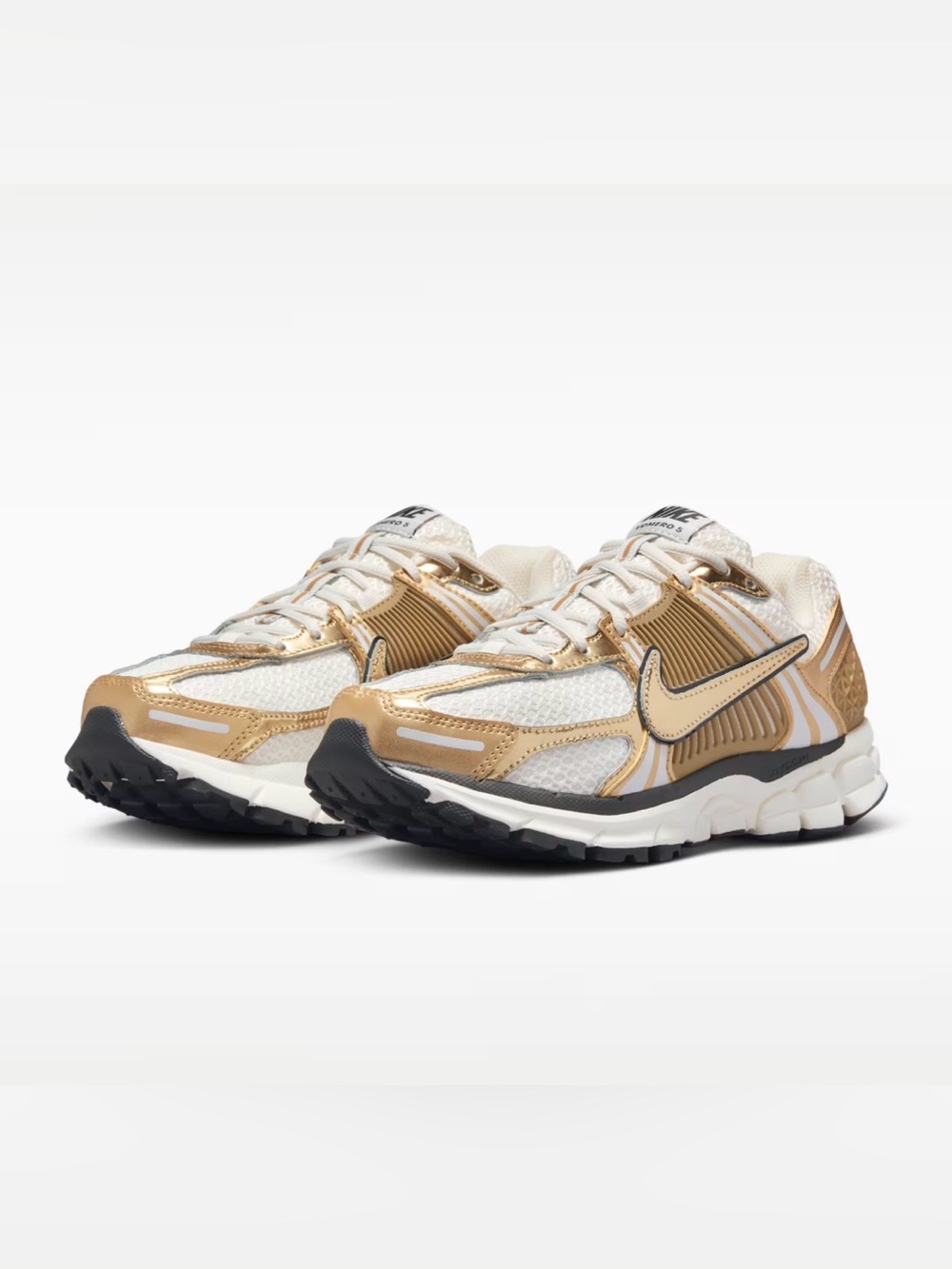 NWOT Nike Women’s Zoom Vomero 5 Photon Dust size 9.5